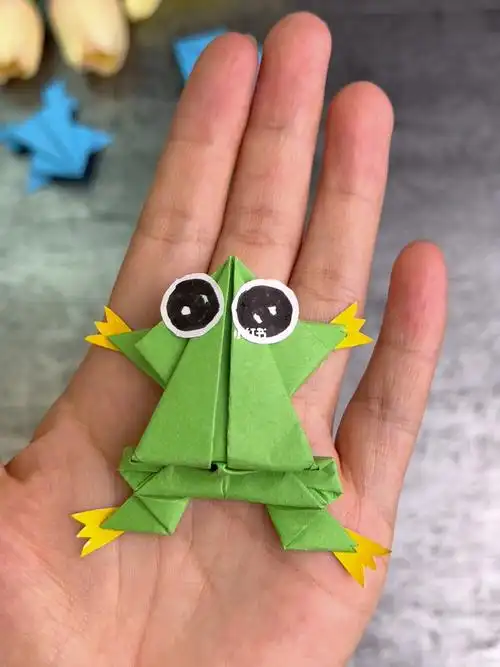 折纸小青蛙