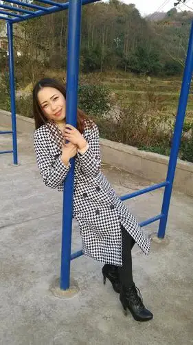 27岁未婚女征婚照片(id:71011020)_贵州贵阳征婚交友_珍爱网