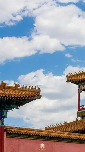 白云只向檐头宿" 照片取自@故宫博物院