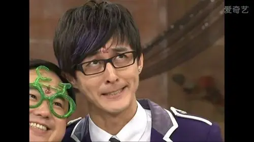 你怎么突然问我这个 谜亚星该不会你是…(还没说完,就被打断) 毕程