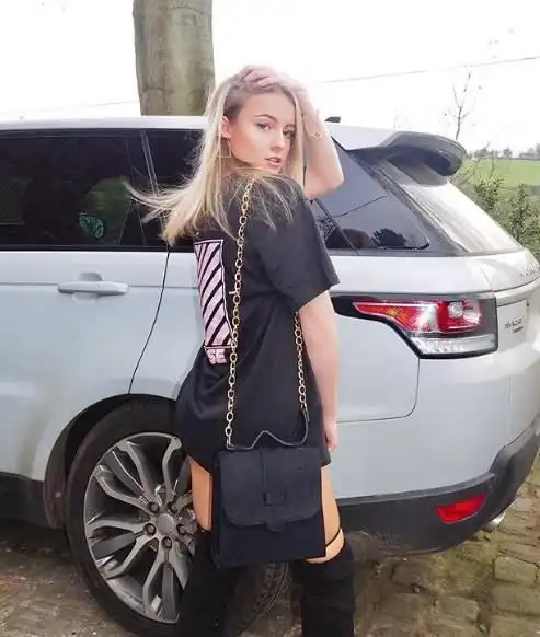 格林伍德女友harriet robson