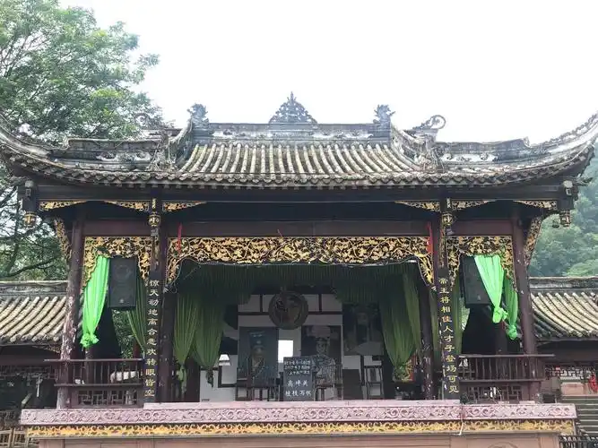 古戏台,川剧仍停留着五六岁有个叫"宝藏"家乡的记忆中.