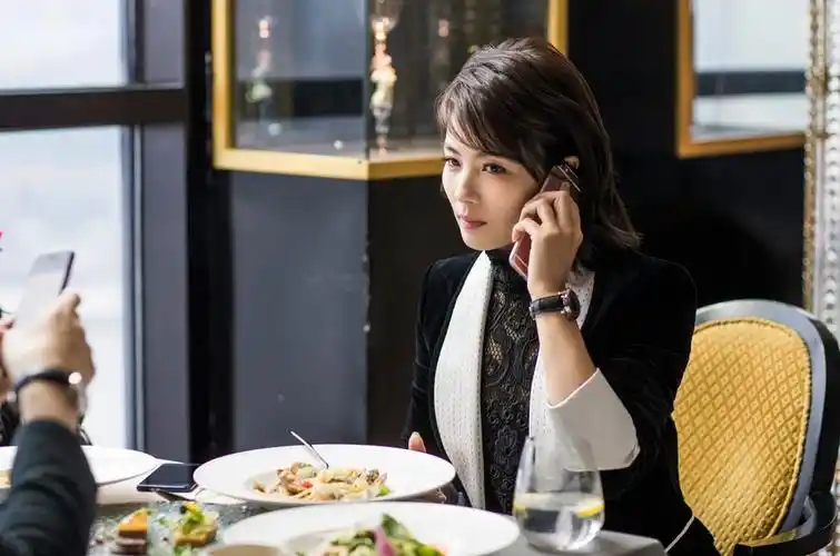 原创《欢乐颂》安迪:真正强大和优秀的女人,拥有这样3个特质