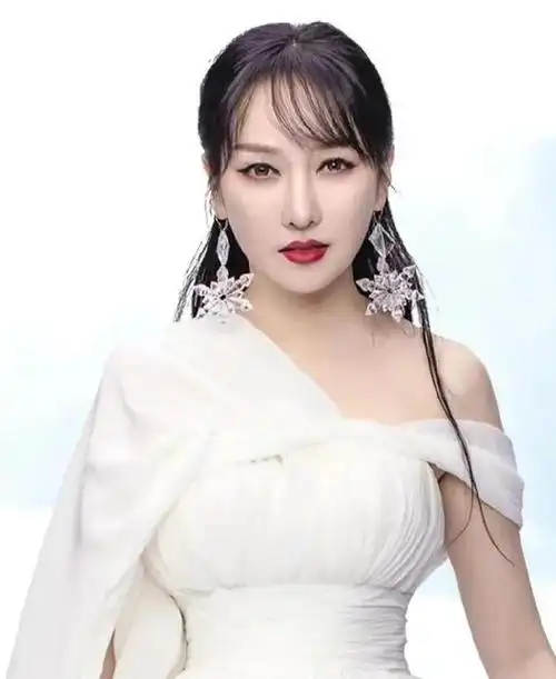 华语乐坛:唱功最好的10位女歌手排行榜!