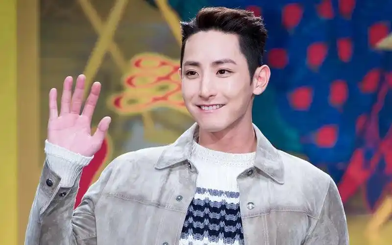 李洙赫|踩点|夜行书生|写真