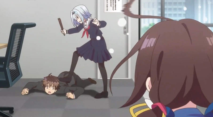 把动漫男生踩在脚下的妹子,八一姥爷无争议,可却还是不如她_华夫人