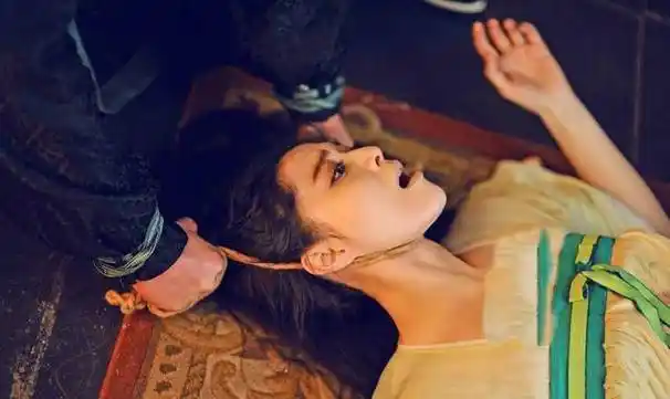 古代很针对女子的一种刑罚,一根竹签,却让犯人很痛苦_酷刑_封建社会