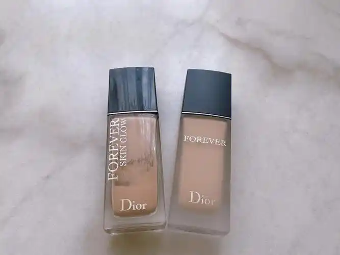 迪奥粉底液迪奥forever老粉分享混油肤质,坐标93北方中原内陆城市