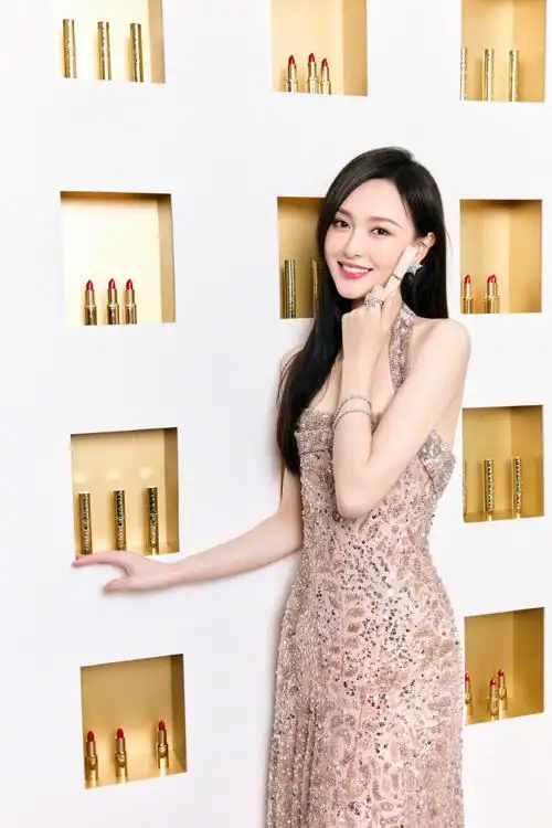 唐嫣戛纳东方美人鱼##巴黎欧莱雅品牌代言人唐嫣