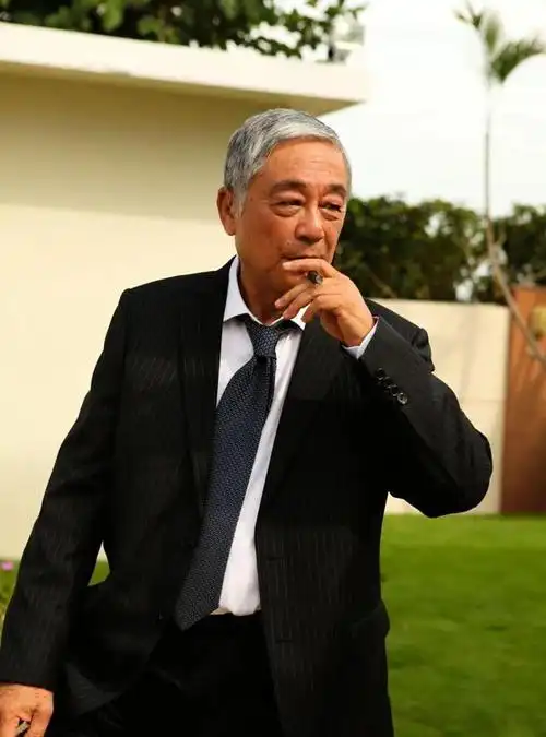 已离世的港台男艺人大都是童年回忆印象中还是影视剧中的样子