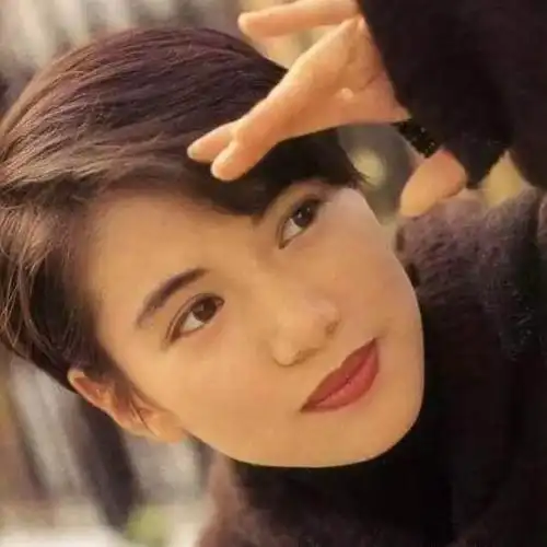 九十年代香港女星的短发造型,最后一个很性感 - 星辰影院