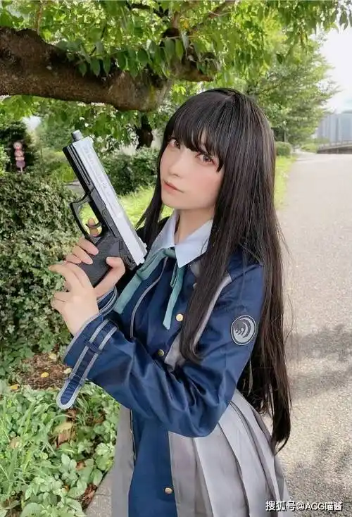 原创日本写真偶像宫本彩希cos阿尼亚火爆出圈这小表情真是太对味了