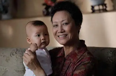 国家一级演员王丽云,与前夫分居10年,离婚后两人依旧是亲人