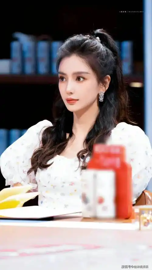 33岁baby近照超惊艳!