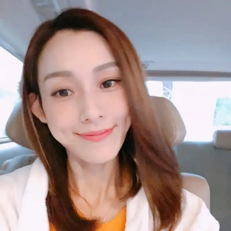 范玮琪回应捐救护车:其实是妈妈用我的名字捐的