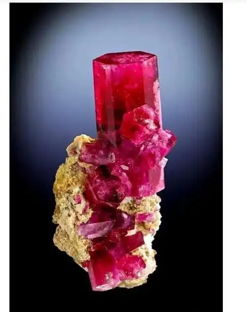 世界上最贵的八种宝石,不但外观美丽,且价值远超黄金几条街.