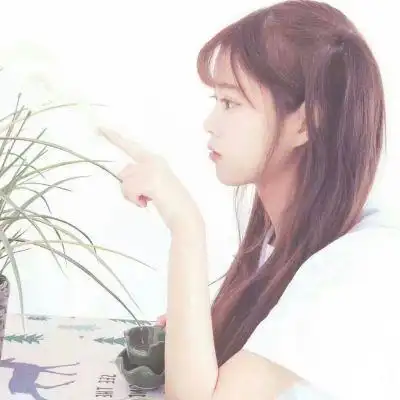 头像真人女生侧脸可爱