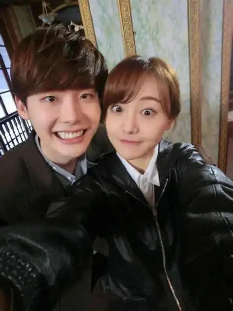 郑爽新男友是谁寮犵堪鍒板簳鐖辫皝2022已更新今日资讯