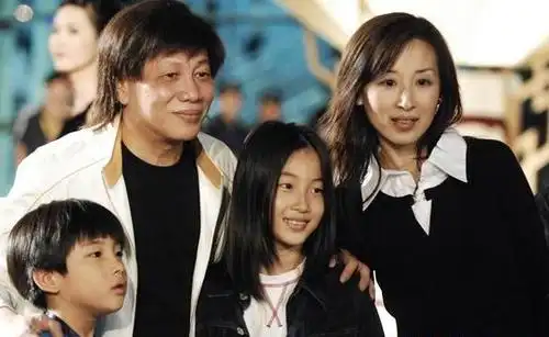 揭昔日一哥:张耀扬嫖娼吸毒 性取向成谜