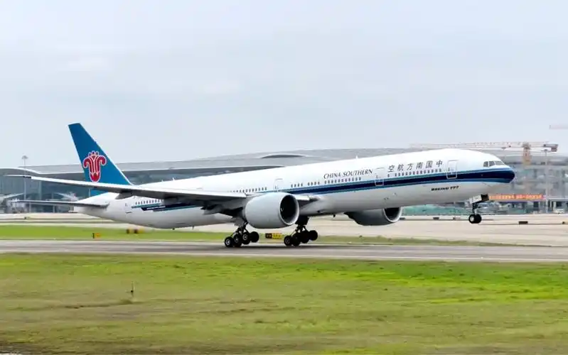 「4k hdr」南航长棍b77w起飞瞬间