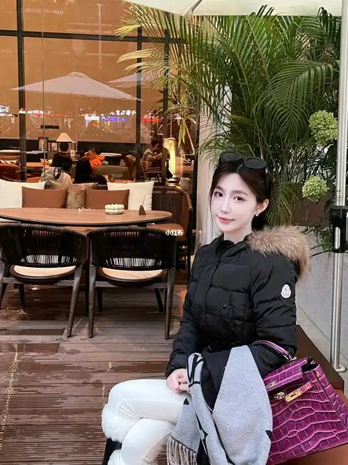 好嫁风穿搭越来越朴素简单