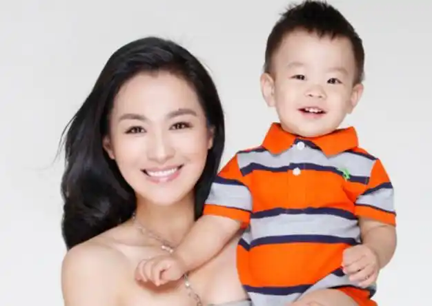 那时候很多人都说,家里有了孩子,丈夫就不会再注意妻子了.其实不然.