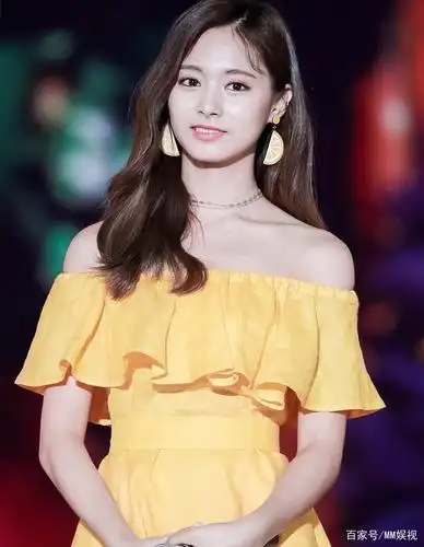 「韩国女团twice」中国籍成员周子瑜 清纯甜美的笑容圈粉无数