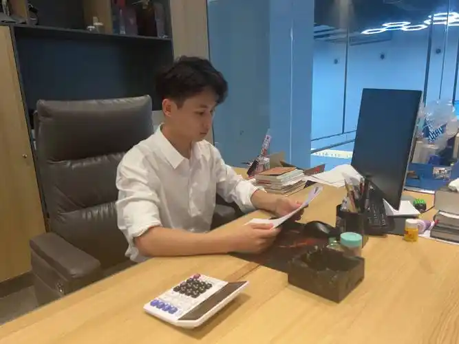 成分专业杨卓万个人专访