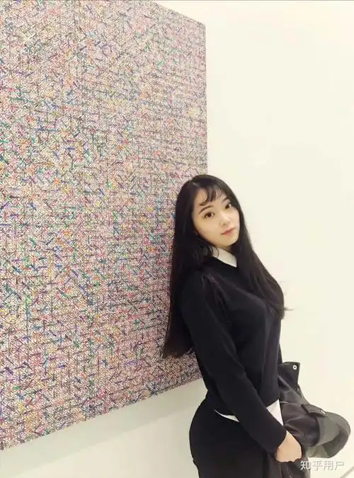 165cm110斤大腿略胖的女生应该怎么穿搭?