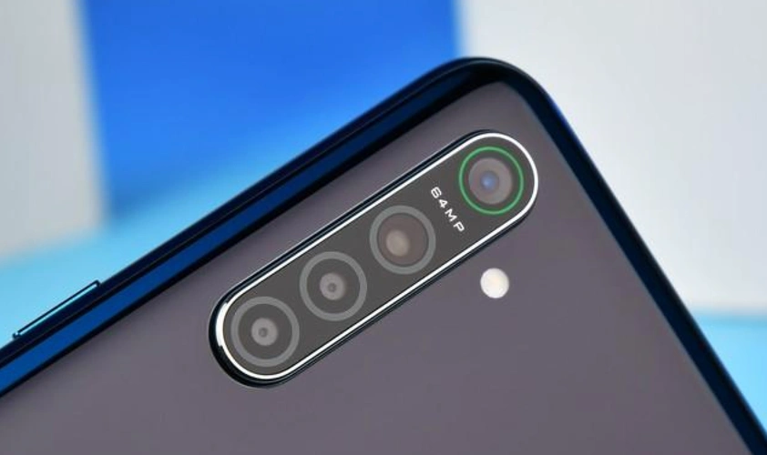 oppo k5搭载了6400万像素主摄镜头 800万像素超广角镜头 200万像素