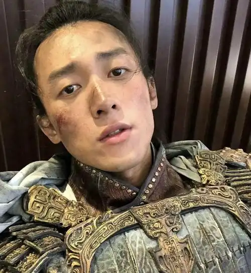 郭碧婷整容?成毅一哥?王栎鑫潜规则?苑琼丹退圈