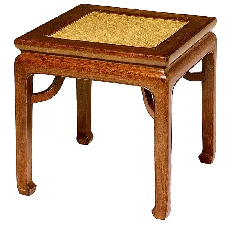 明代家具中的黄花梨凳,传世品中造型百变,有尊卑等级的分别