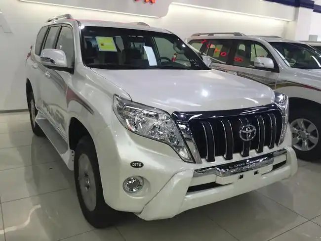 丰田霸道2700现车30万起 丛林