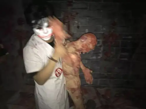 富士急鬼校惊悚鬼屋一探进场者皆为好汉