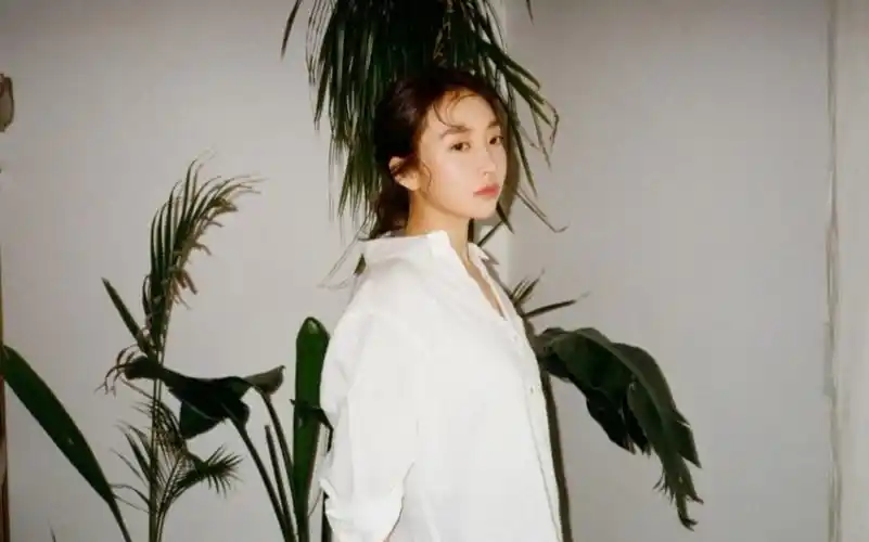 【punch】韩国实力女歌手punch新曲《偶尔这样》音源试听