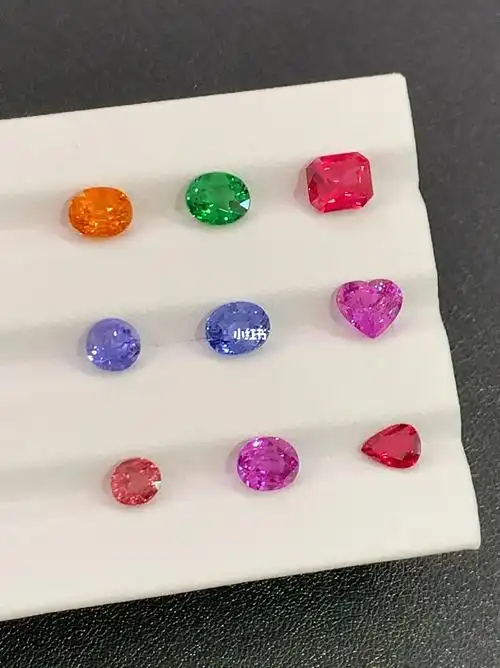 彩色宝石