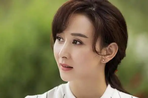 胡静人民的名义剧照曝光 高小琴神秘身份被揭穿