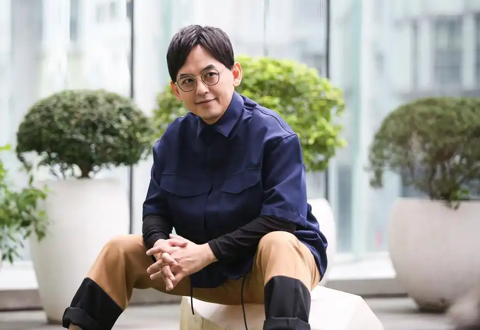 黄子佼暴走爆料大小s嗑药吸毒,自己也被迫吸毒