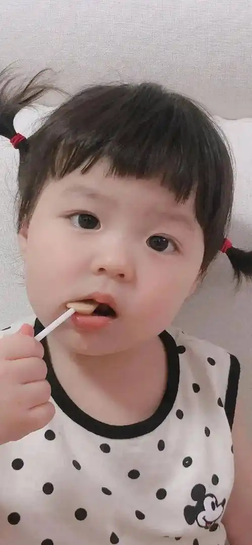 治愈系可爱萌娃壁纸_壁纸