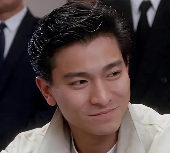 刘德华老了很多白发苍苍还有皱纹网友天王应该退休了