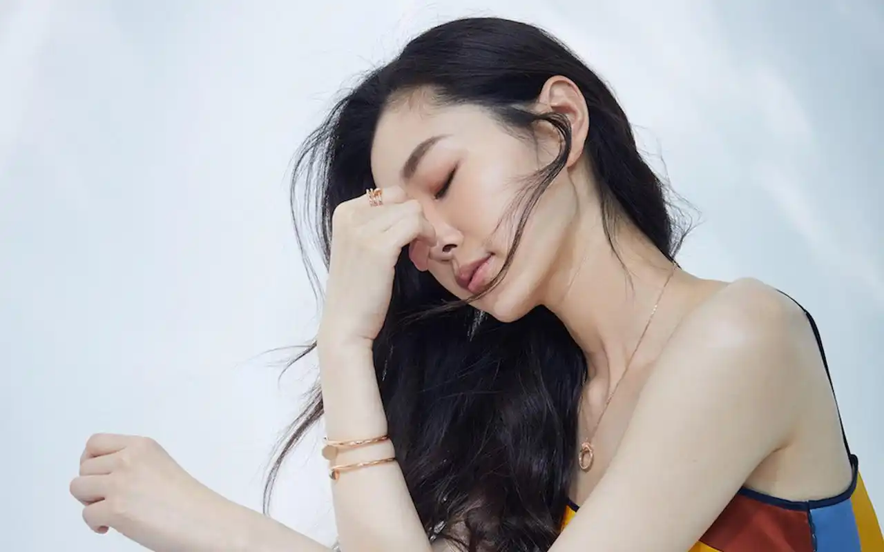 宋轶性感优雅写真图片桌面壁纸