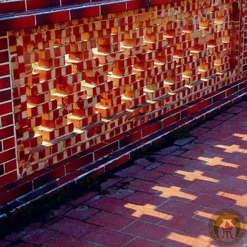 来看看红砖头的艺术!每一张都碉堡了!