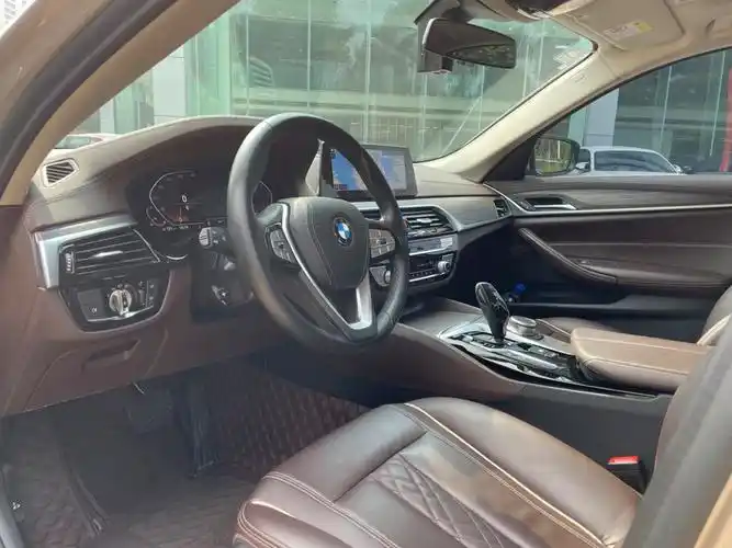 宝马 宝马5系  2020款 530li 领先型 豪华套装图片