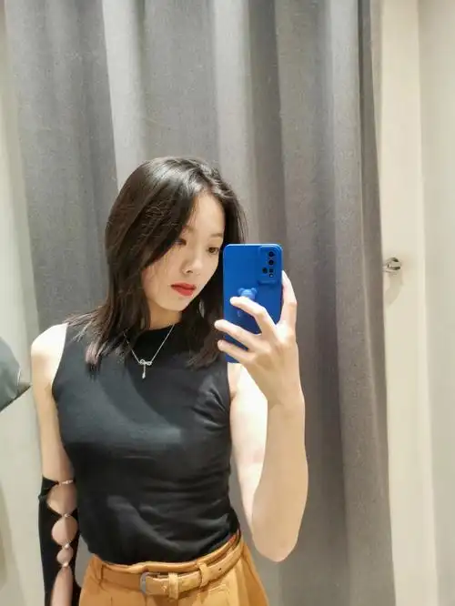 20岁女大学生天天都很开心