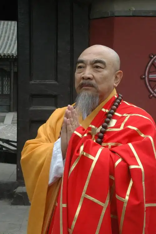 三,"最经典曹操"鲍国安