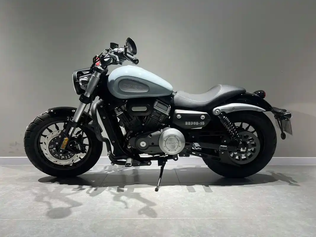 金吉拉300.奔达#金吉拉300 #复古摩托 #机车 #摩托 - 抖音