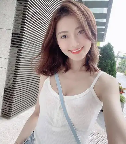 前港姐亚军王卓淇爆娱乐圈欺凌事件称对方已经没在圈内发展