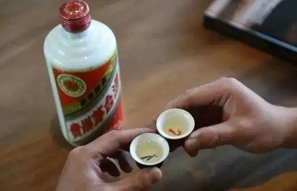 喝酱香酒是在喝情怀?