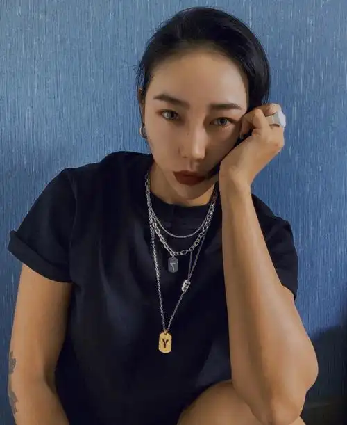 现代女人基本素养甜酷双休撩的就是你北鼻