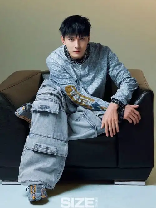 徐正溪猫耳帽造型##徐正溪工装造型大片